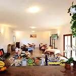 Salmarina Farm stay
